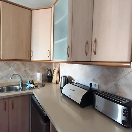 Apartment First Line With 3 Bedrooms And Parking, *