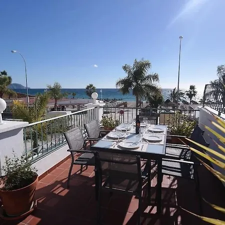 First Line With 3 Bedrooms And Parking, Nerja