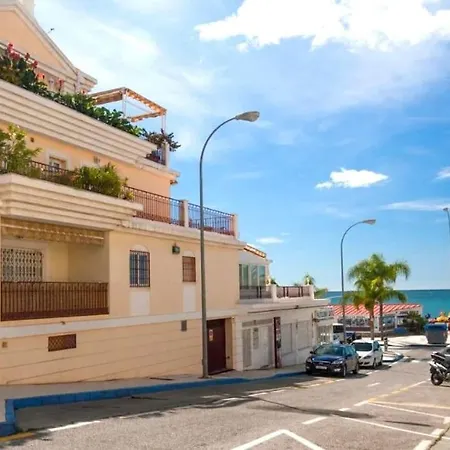 First Line With 3 Bedrooms And Parking, Apartment *