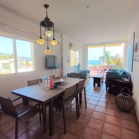 First Line With 3 Bedrooms And Parking, *